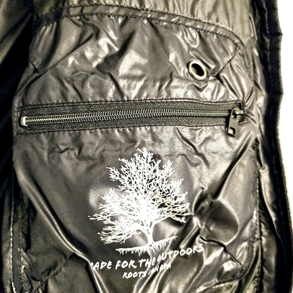 Roots Canada womens puffer coat- Sz Large - Picture 14 of 15